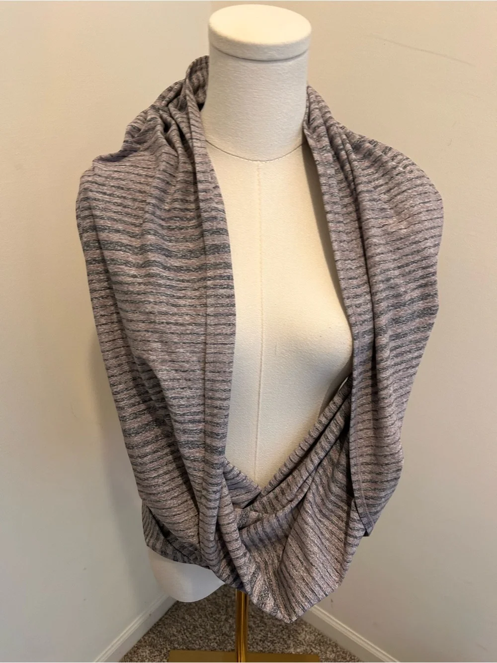 LuLuLemon Vinyasa scarf